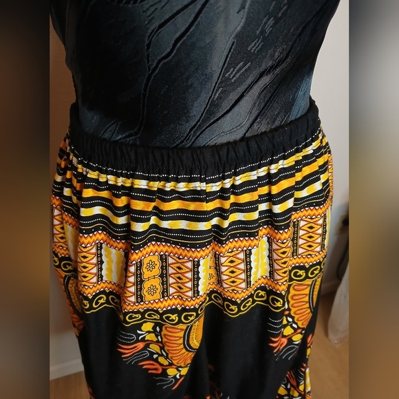 Colorful Patterned Skirt - Picture 5 of 6